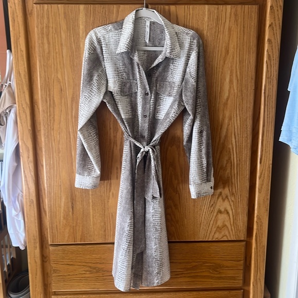 NY Collection snakeskin shirt dress - Picture 1 of 9